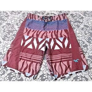 Free Spirit Board Shorts Men's Size Large Geometric All Over Print Surf Shorts